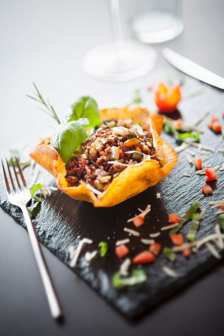 Wholemeal vegetable rice served in a fried pastry bowl