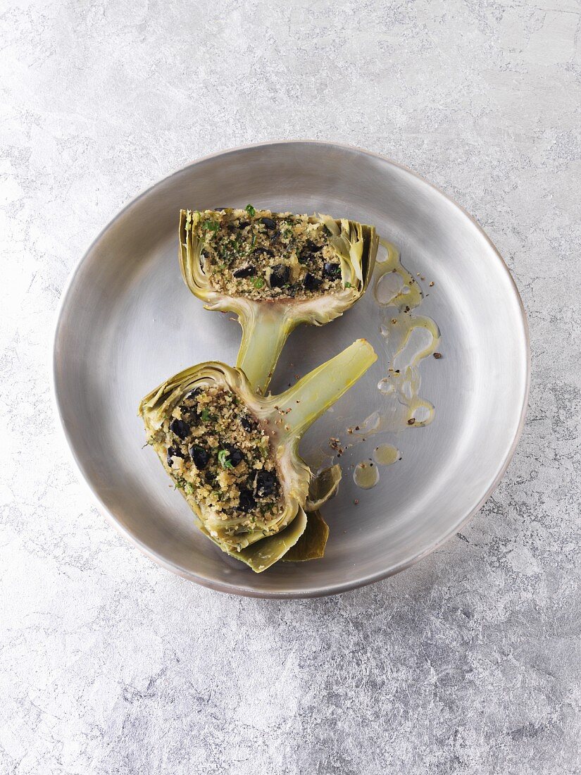 Artichoke stuffed with herbs and olives