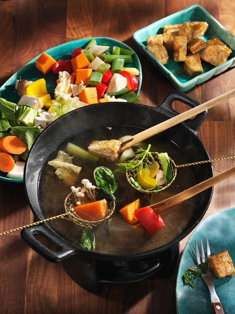 Chinese fondue with vegetables