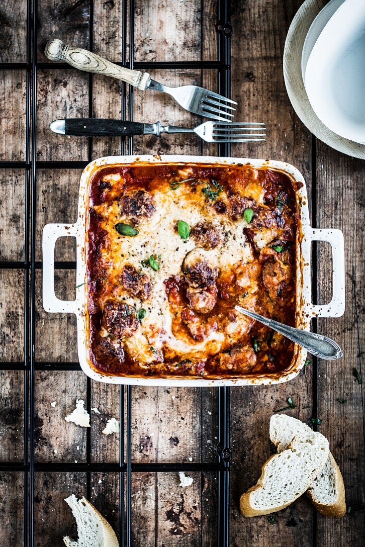 Meatball bake with Béchamel sauce