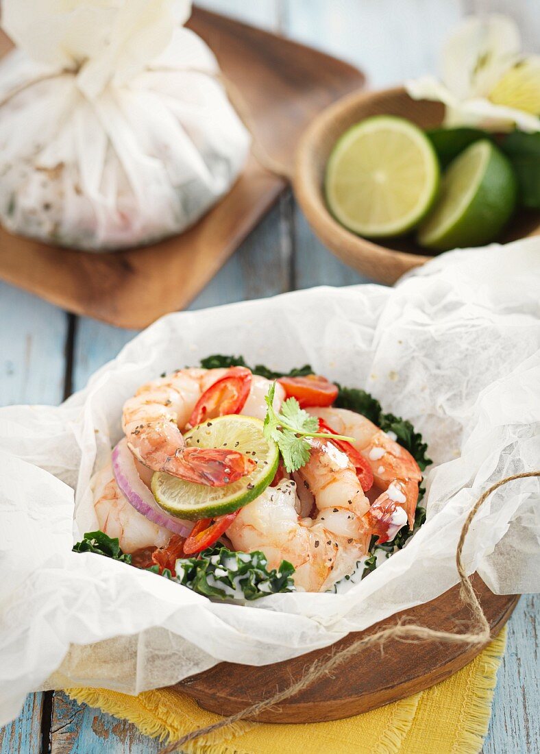 Prawns with chilli in parchment paper