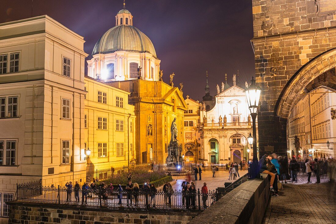 Altstädter Brückenturm mit Salvatorkirche, Prag