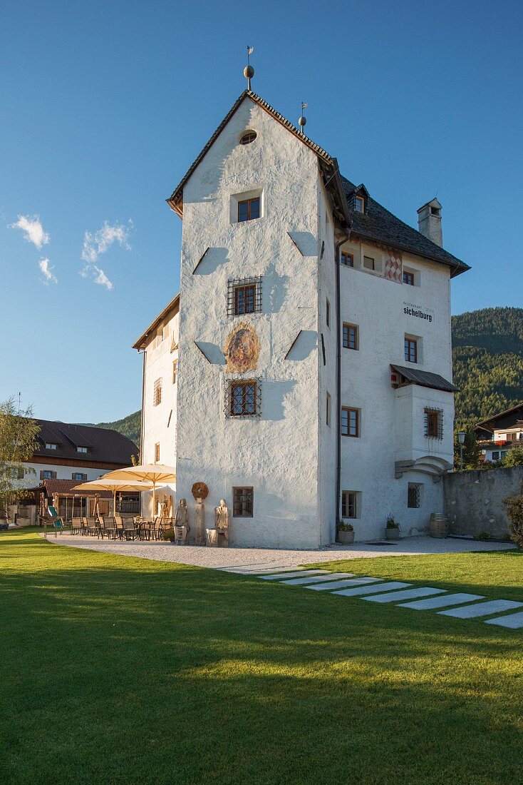 Restaurant Sichelburg, South Tyrol
