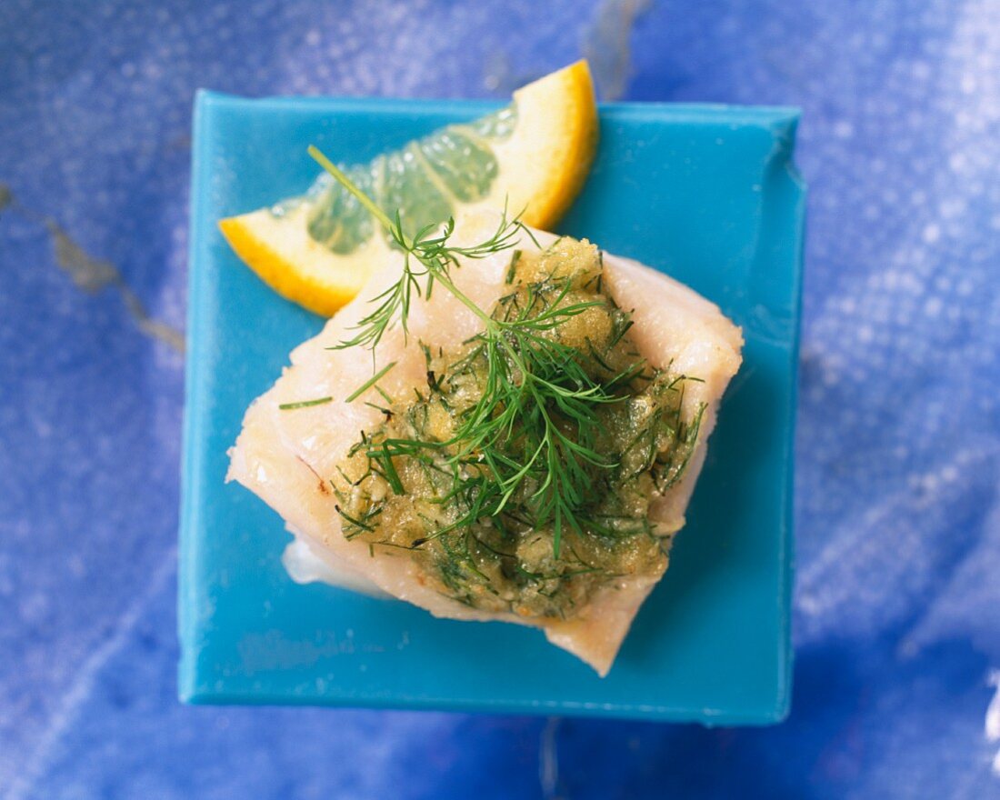 Fish fillet with a dill and horseradish crust