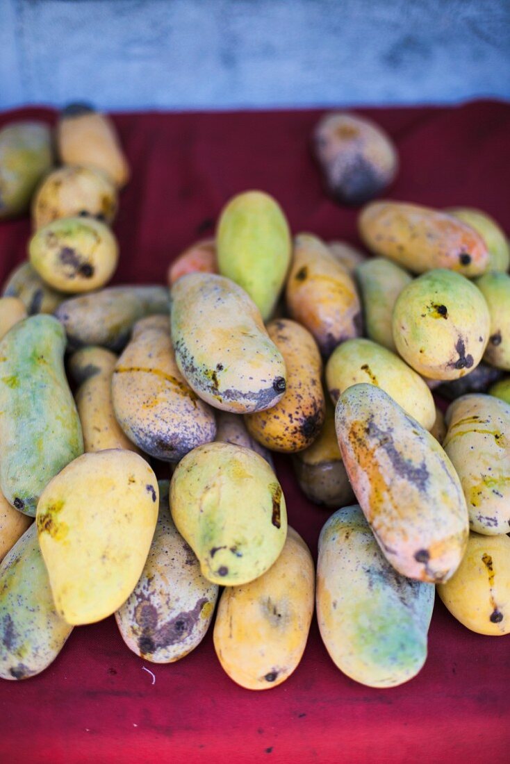 Thai mangos on a market stall