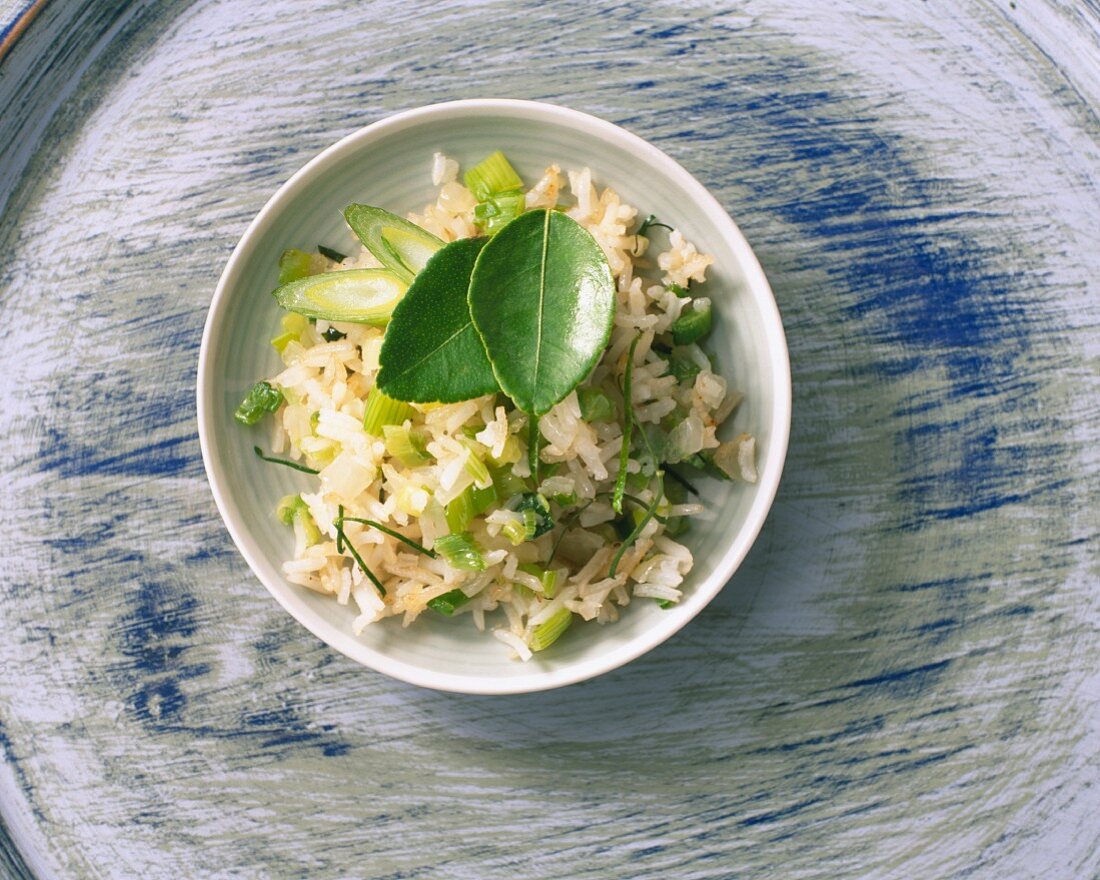 Oriental vegetable rice with kaffir lime leaves