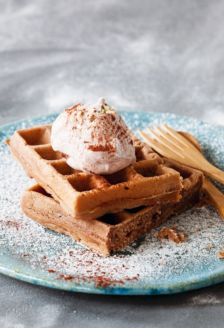 Chocolate waffles with nut cream