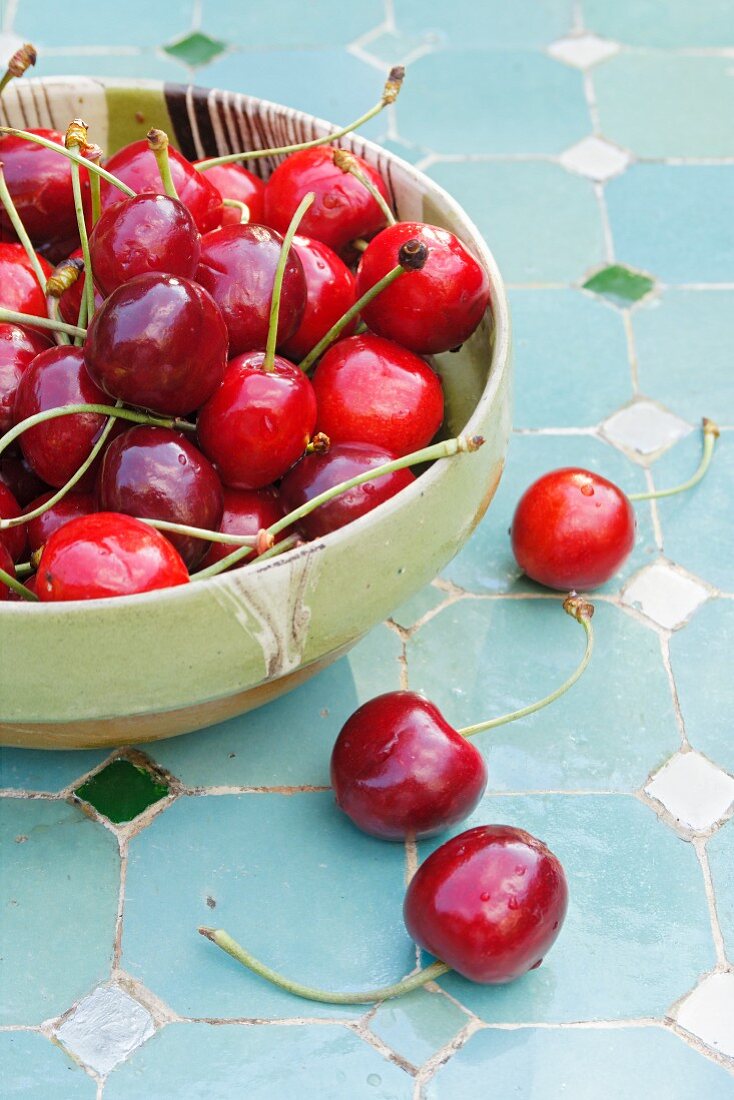 Cherries in a bowl.
