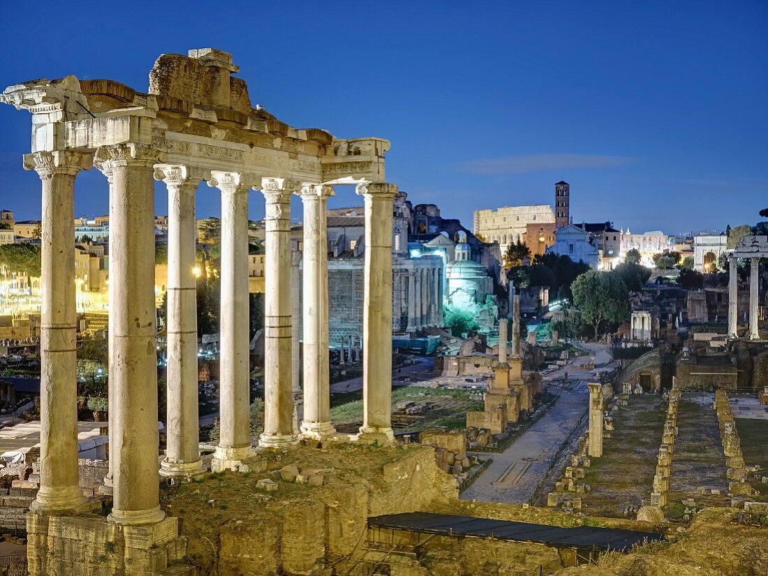 Das Forum Romanum am Abend, Rom