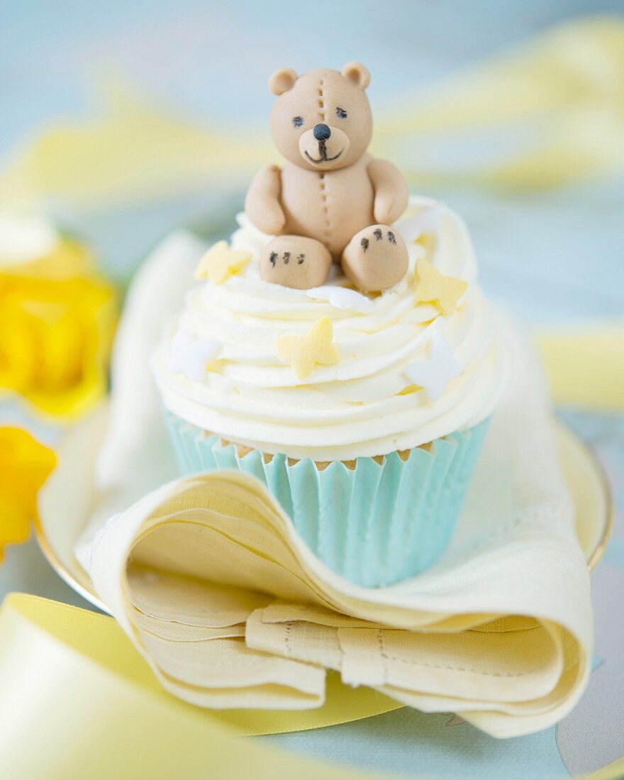 Cupcake mit Fondant-Teddybär
