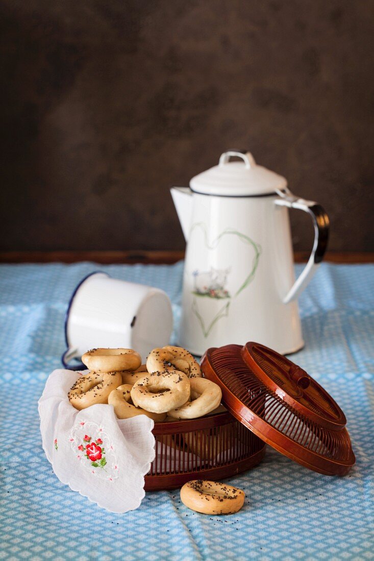 Sushki (Russian tea cookies) with poppy seeds