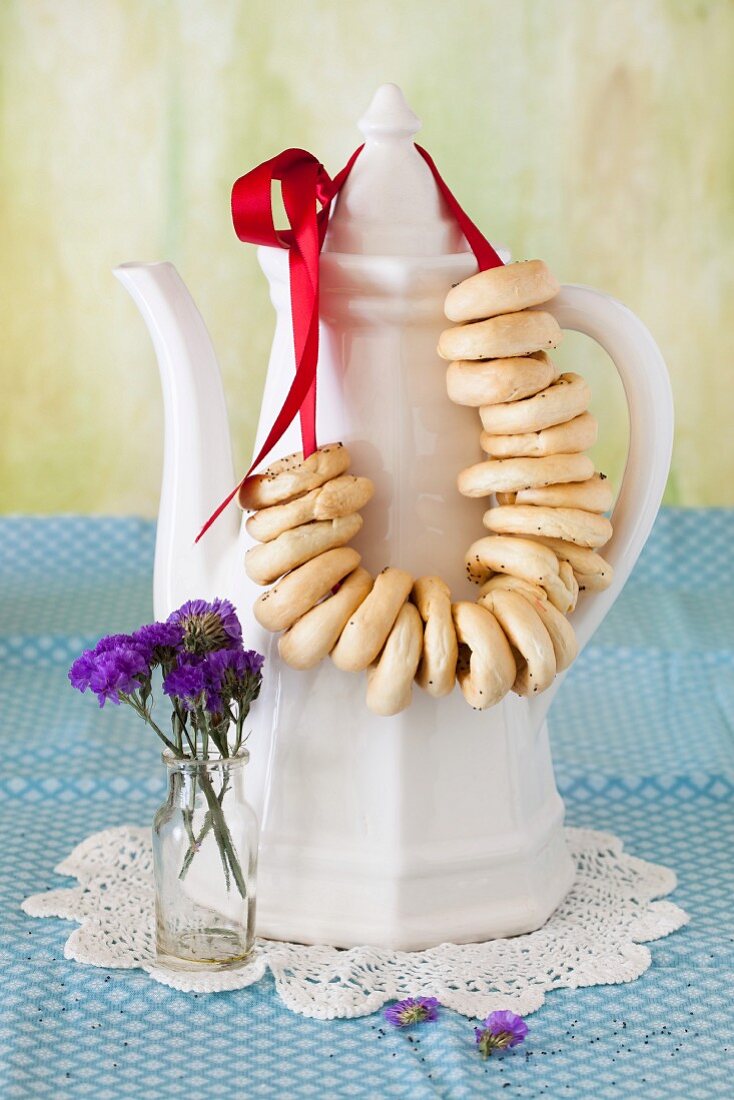 Sushki (Russian tea cookies) with poppy seeds