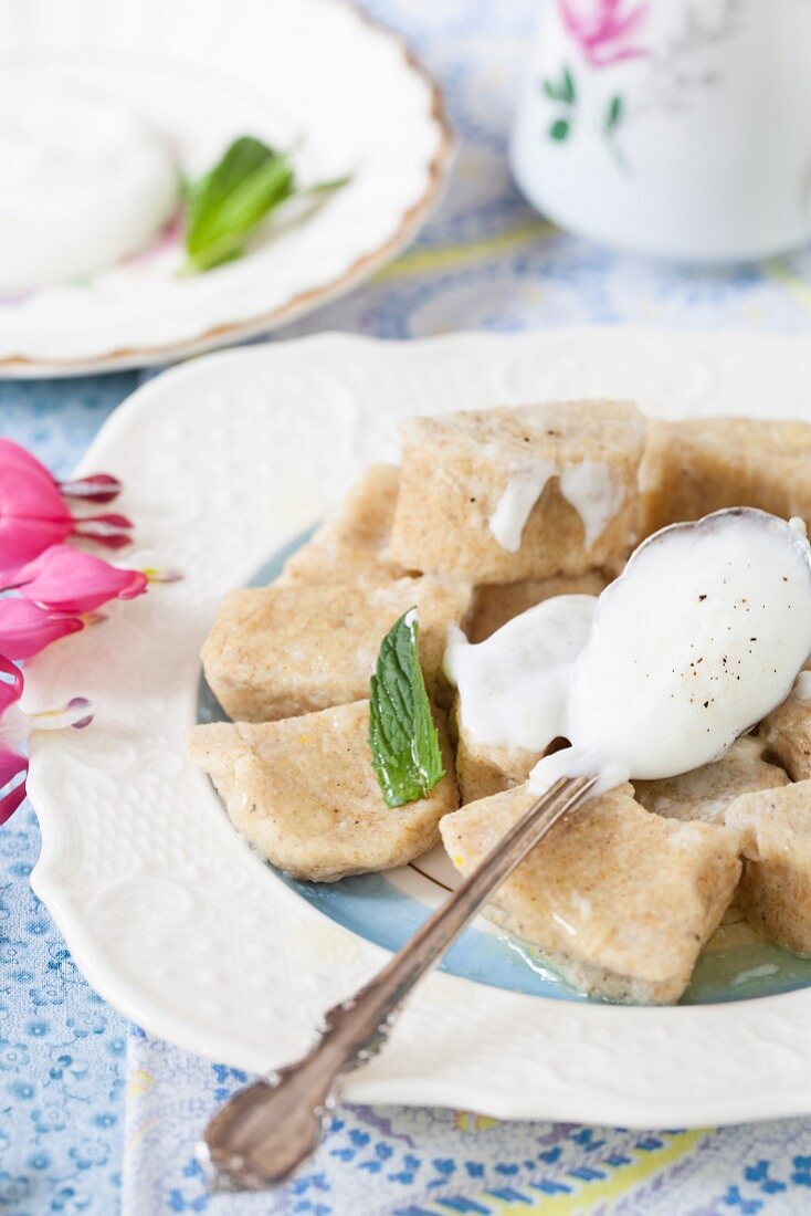 Lenivie Vareniki (Russian vanilla and ricotta dumplings made with wholemeal flour)