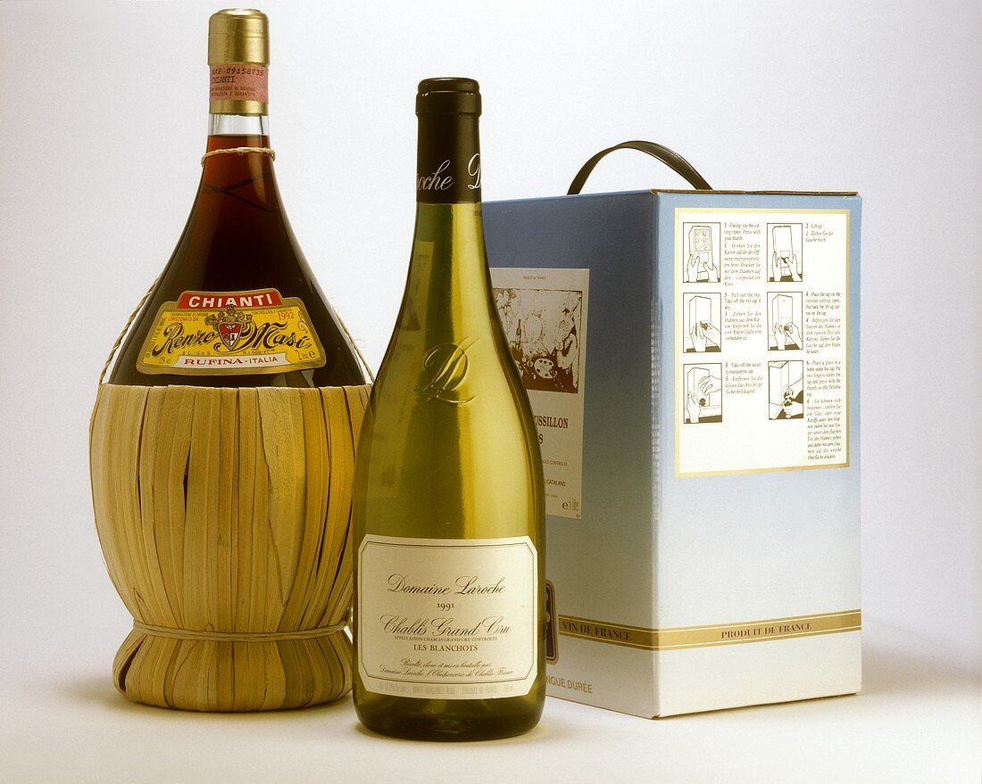 Packaged by quality: Chianti bottle, glass bottle, box