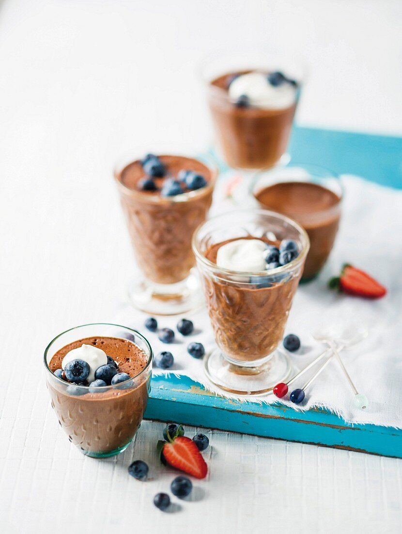 Chocolate mousse with blueberries