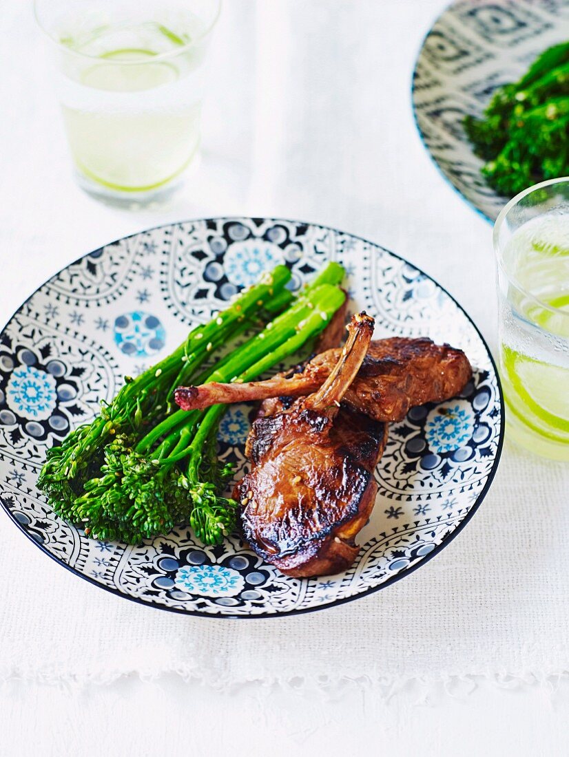 Honey soy lamb cutlets with broccoli