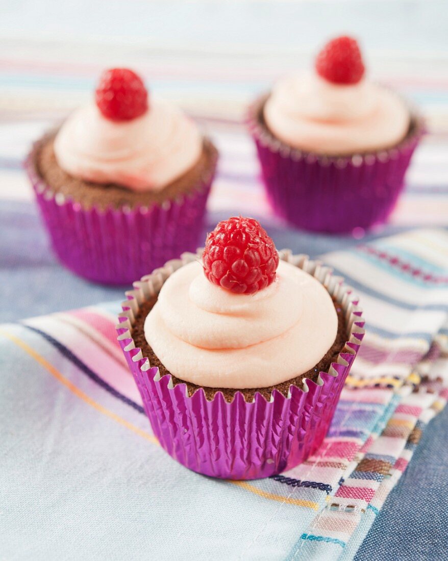 Chocolate cupcakes with raspberry cream