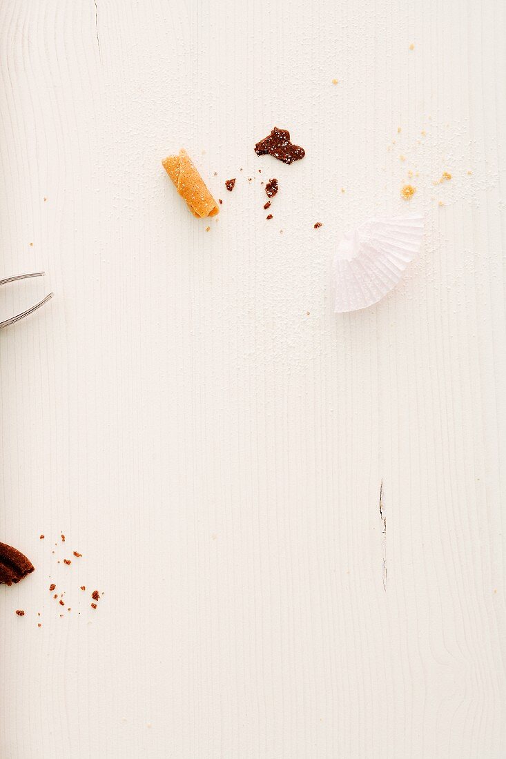 Christmas biscuit crumbs and paper cases