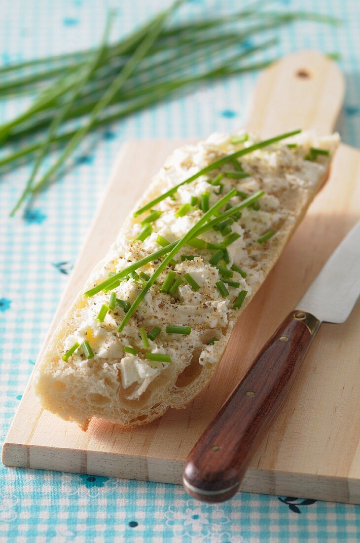 Brot mit Makrelenrillette