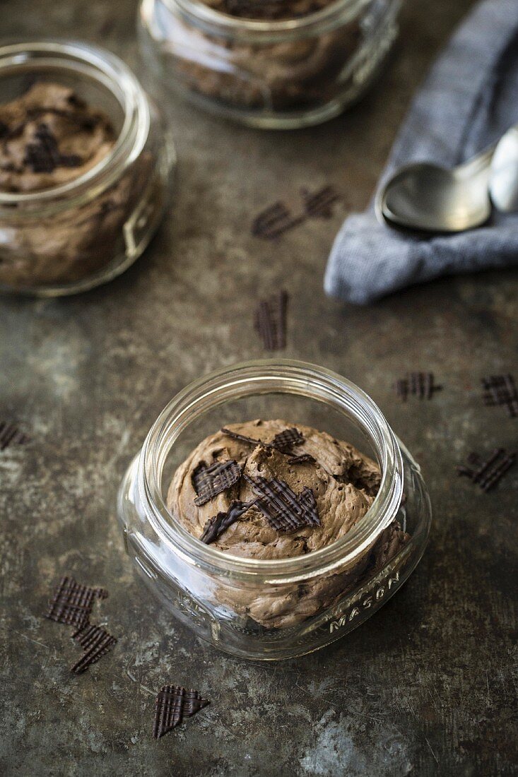 Chocolate mousse with chocolate slivers