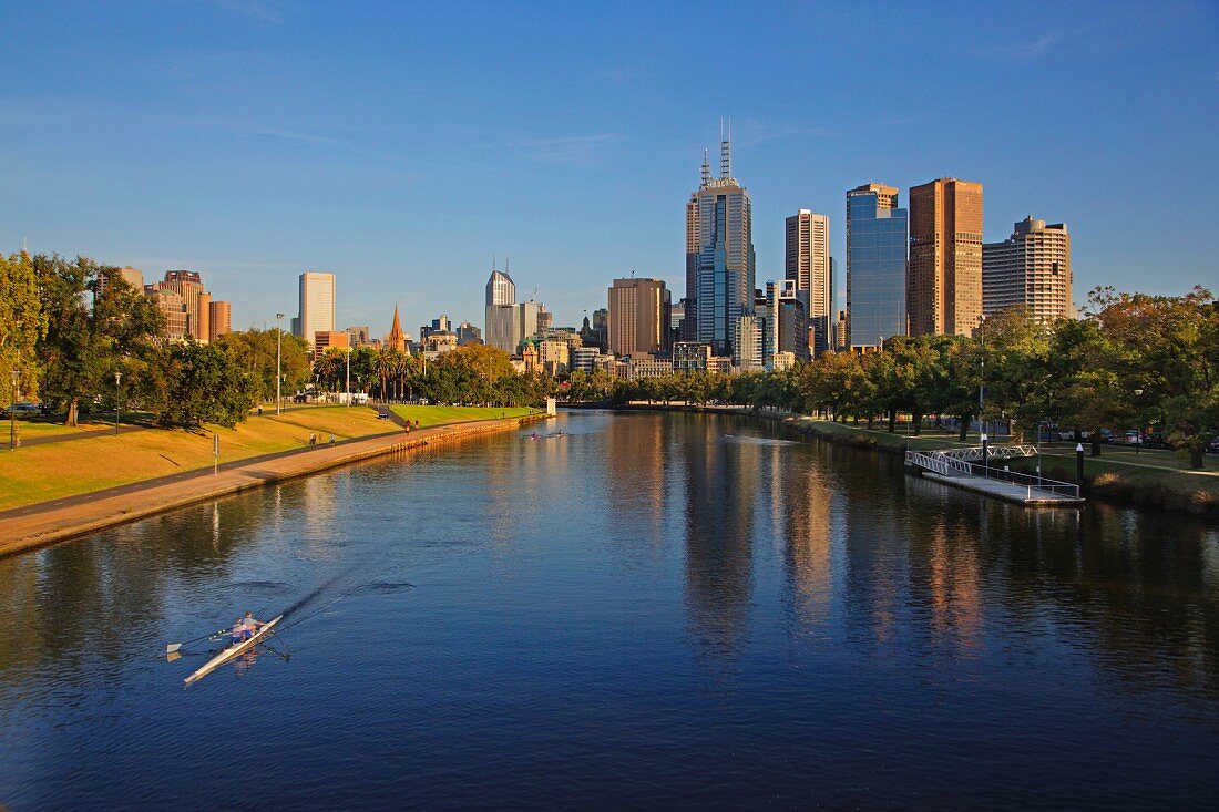 Yarra River, skyline of Melbourne, Australia