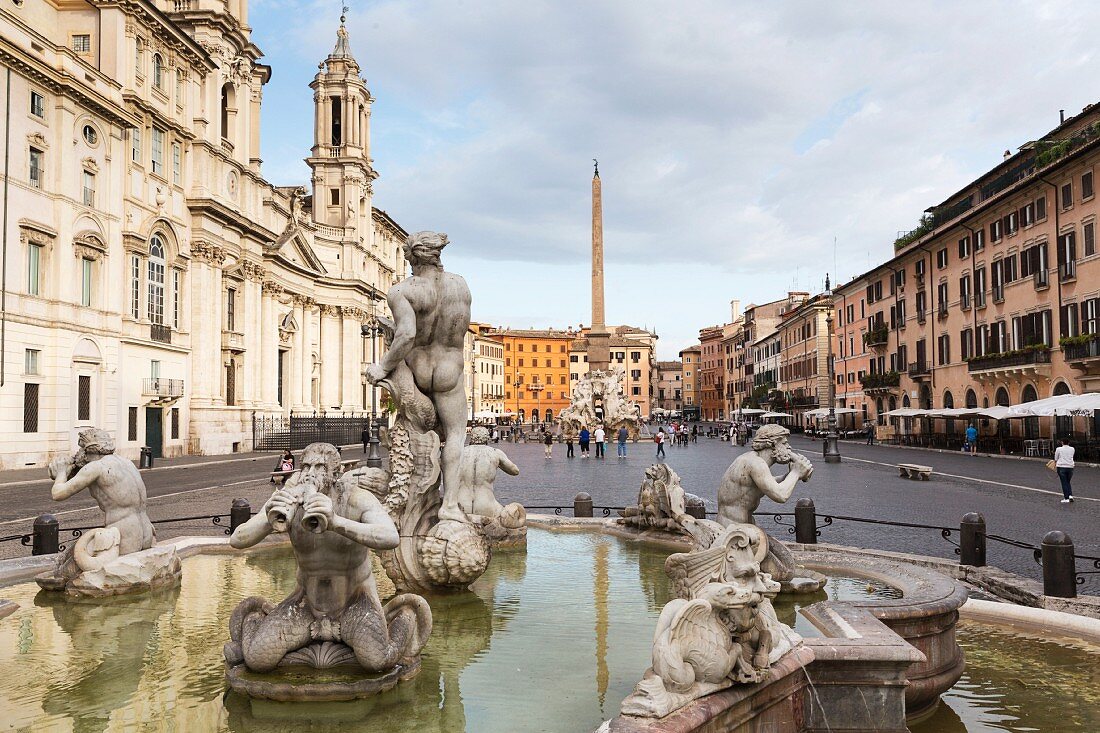 Der Vierflüssebrunnen auf der Piazza Navona, Vatikan, Rom
