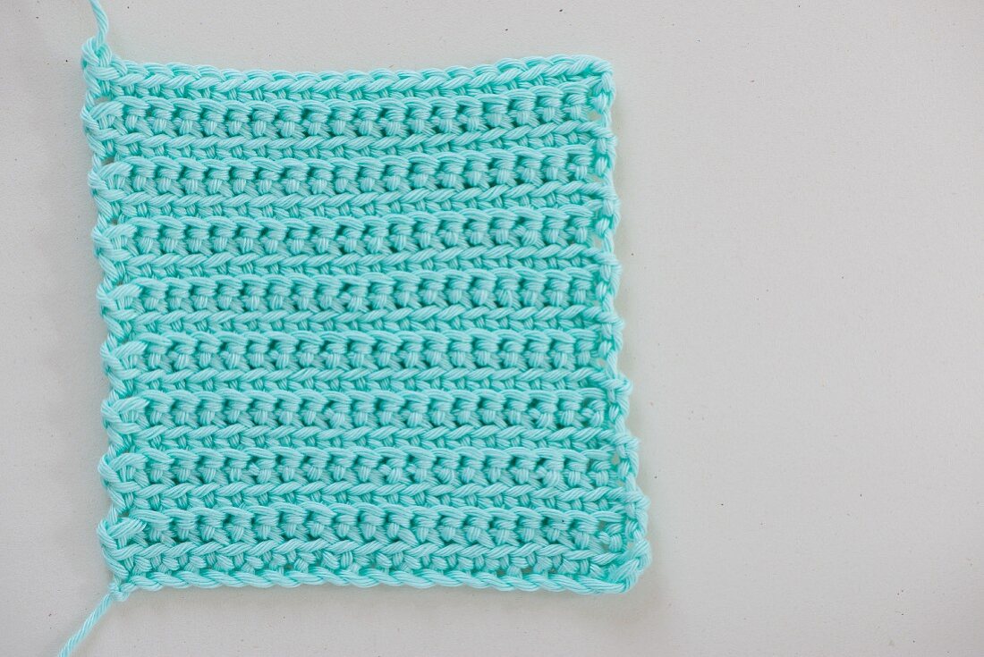 A crochet gauge: alternating between the back and front stitches