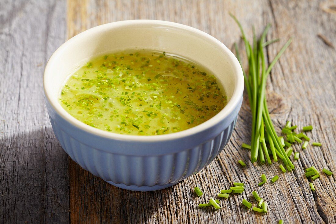 Potato dressing with chives