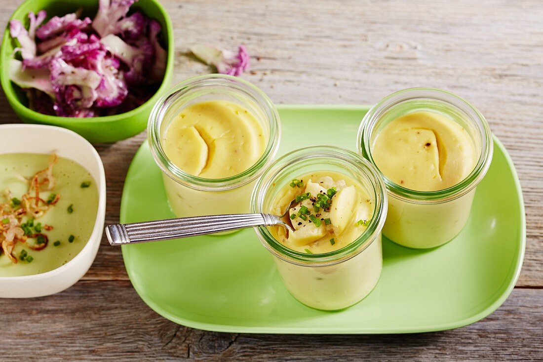 Cauliflower flan with Romanesco sauce