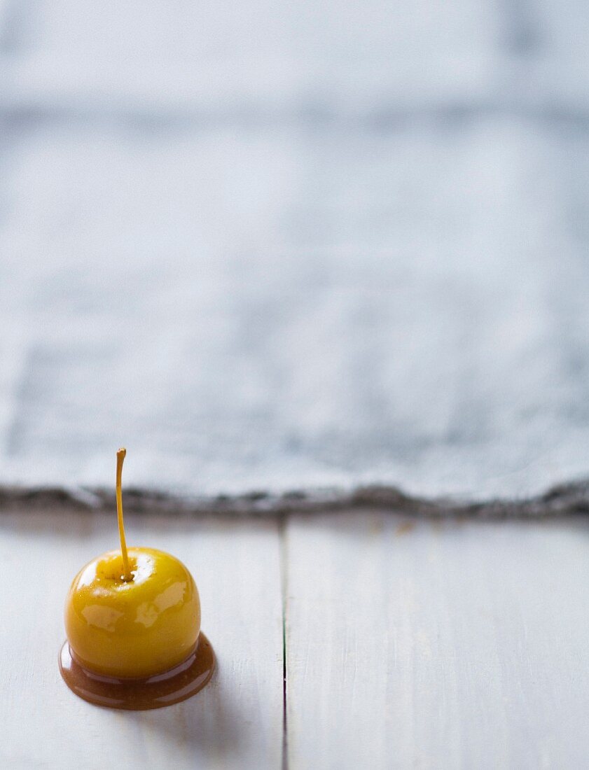 Salted Caramel Fondue mit Miniapfel