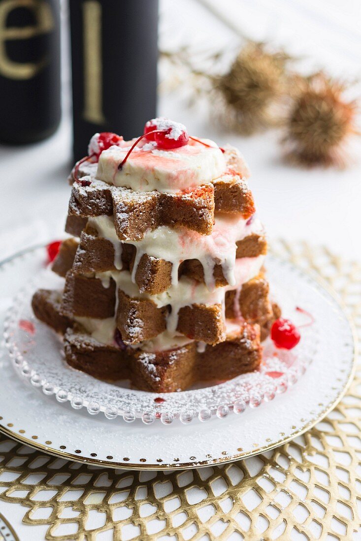 A Christmas tree Panettone with condensed milk semi-freddo