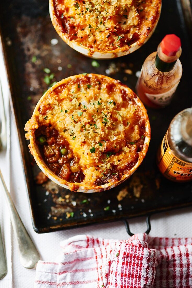 Shepherds Pie mit Würzsaucen