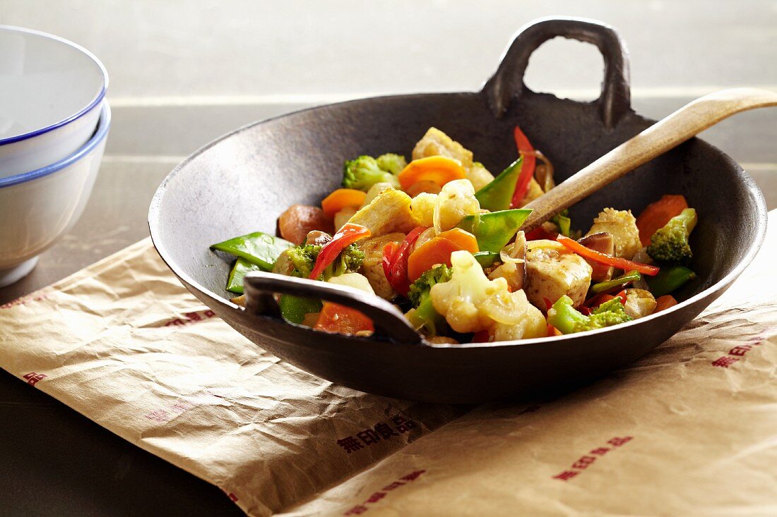 Stir-fried vegetables with tofu