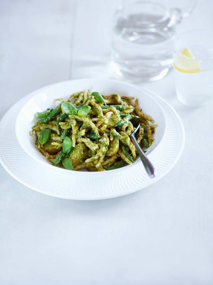 Spätzle (soft egg noodles from Swabia) with pesto and fresh basil