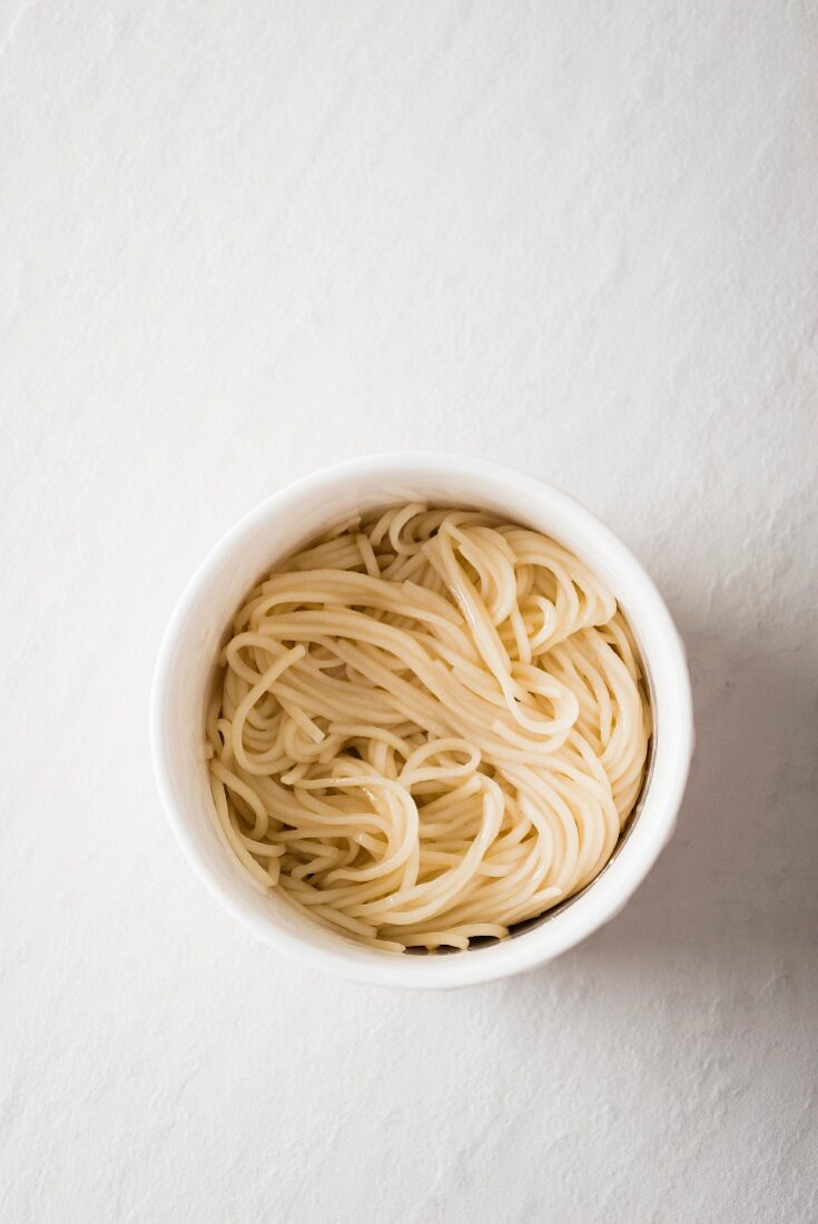 Cooked ramen noodles