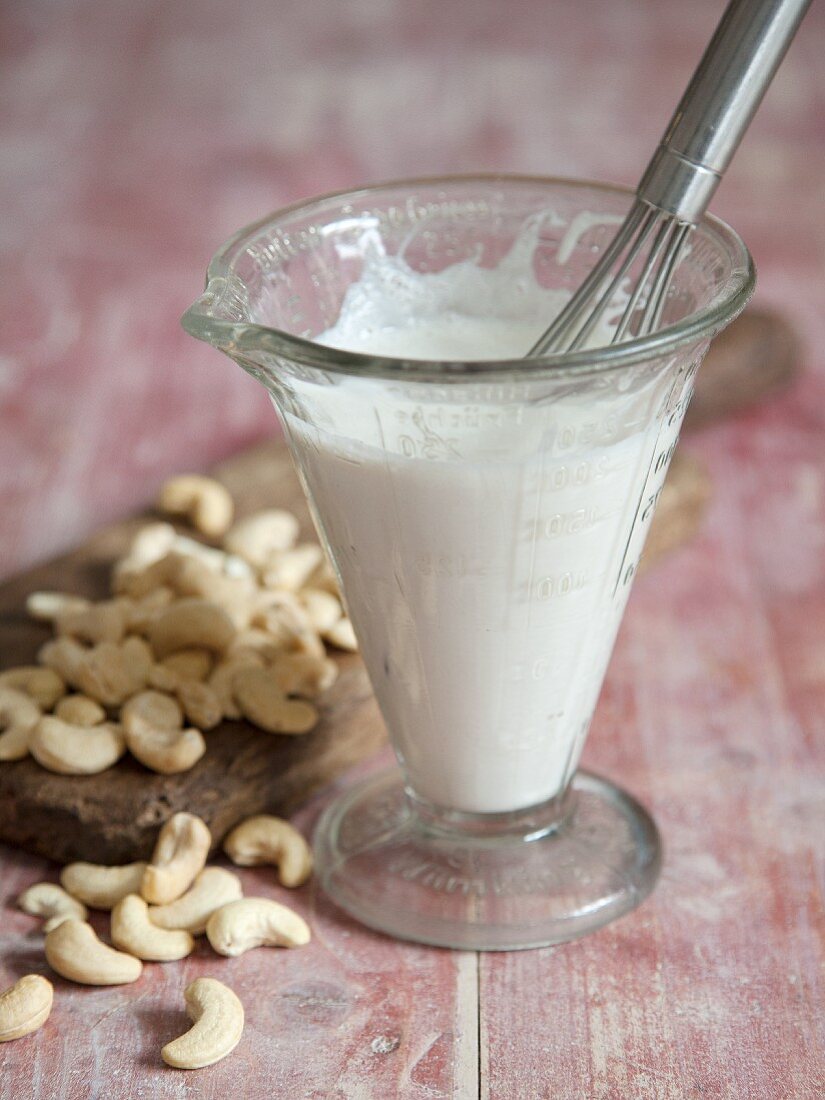 Homemade nut cream (vegan)