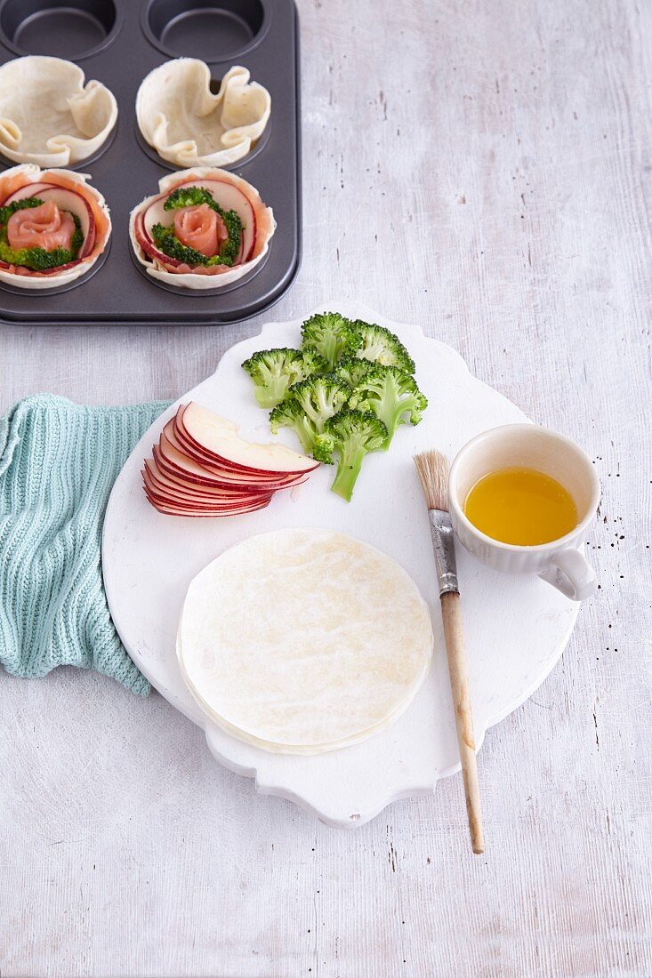 Filotörtchen mit Lachs zubereiten