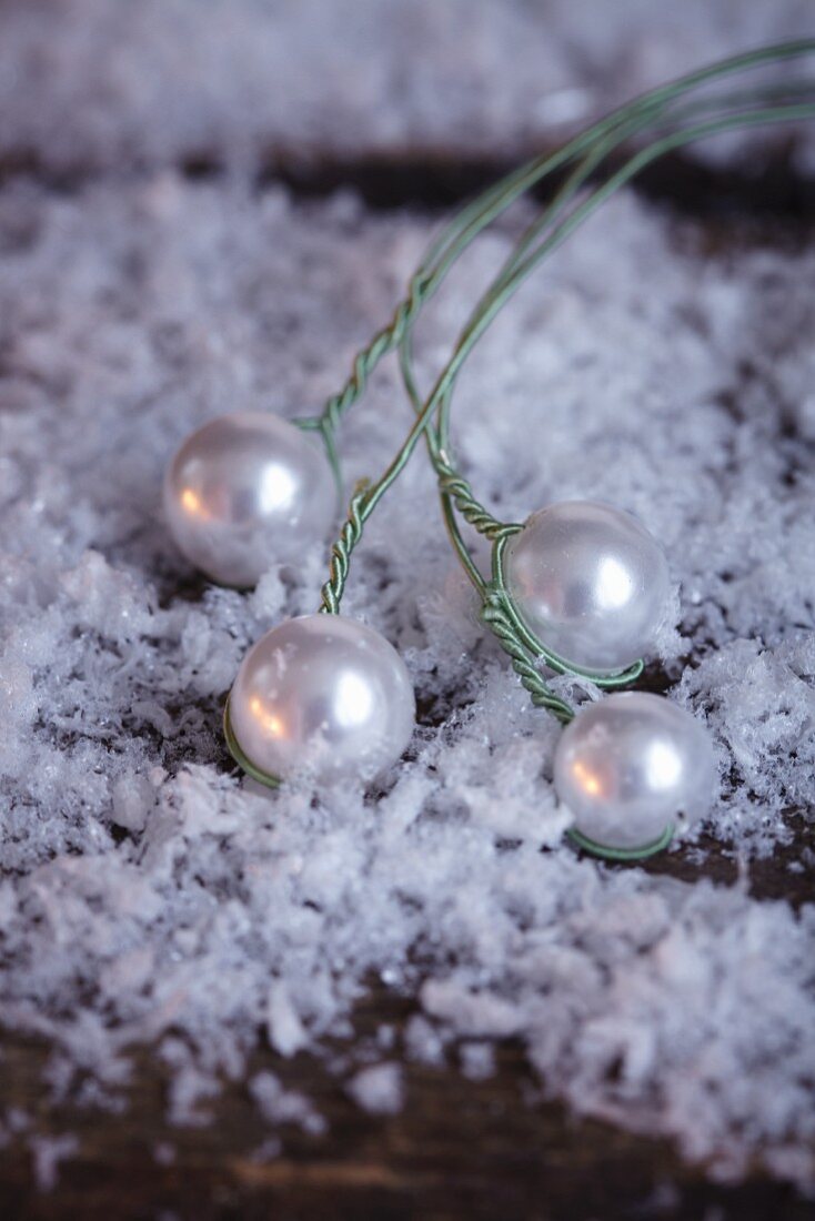 Mother-of-pearl beads on florist's wire