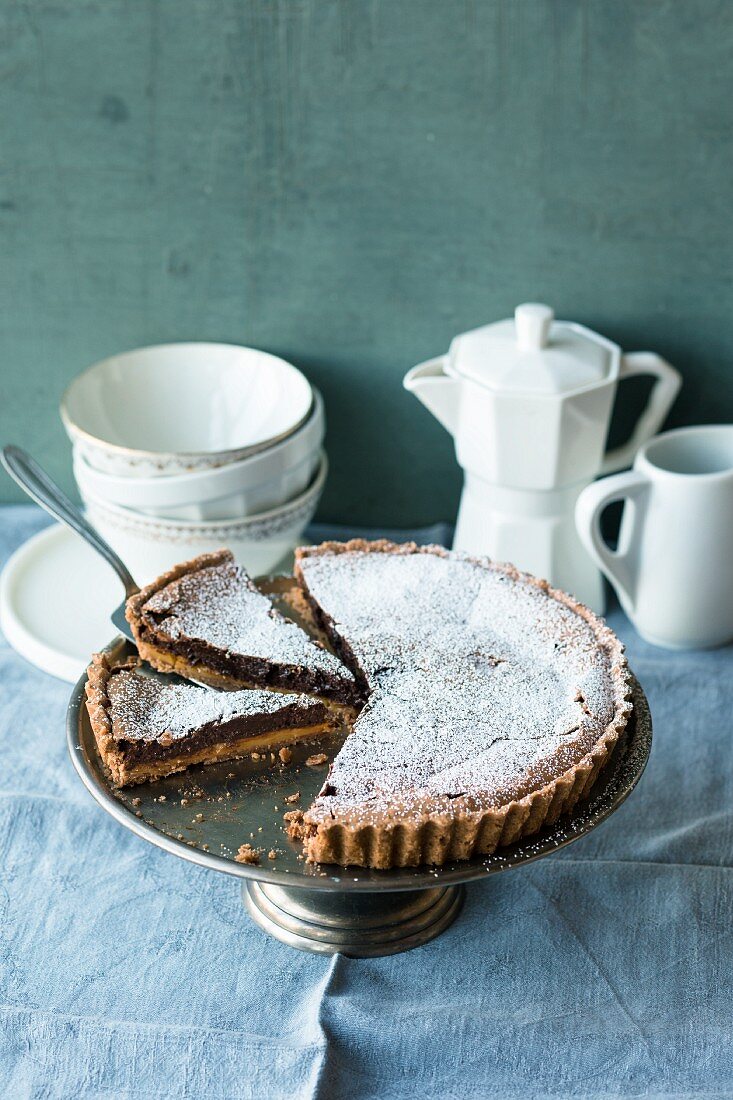 Mocha tart with caramel