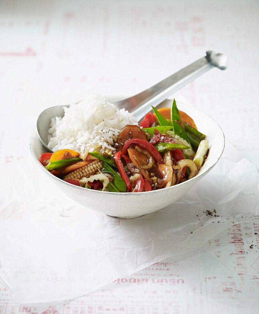 Rice with mixed stir-fried Thai vegetables (Asia)