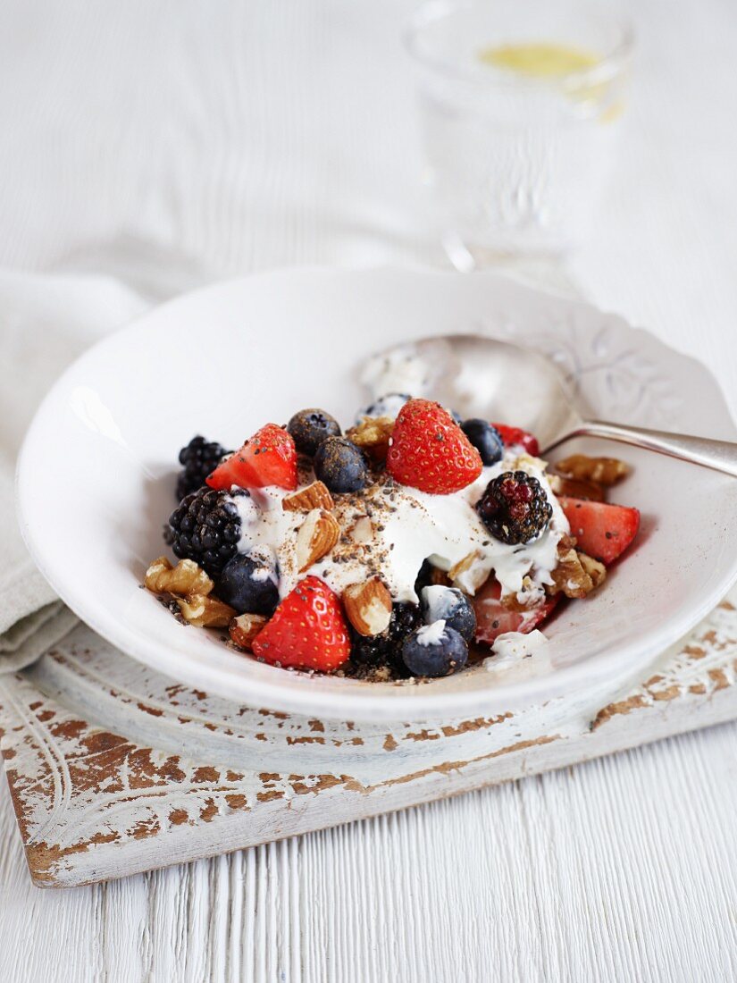 Muesli with berries and nuts