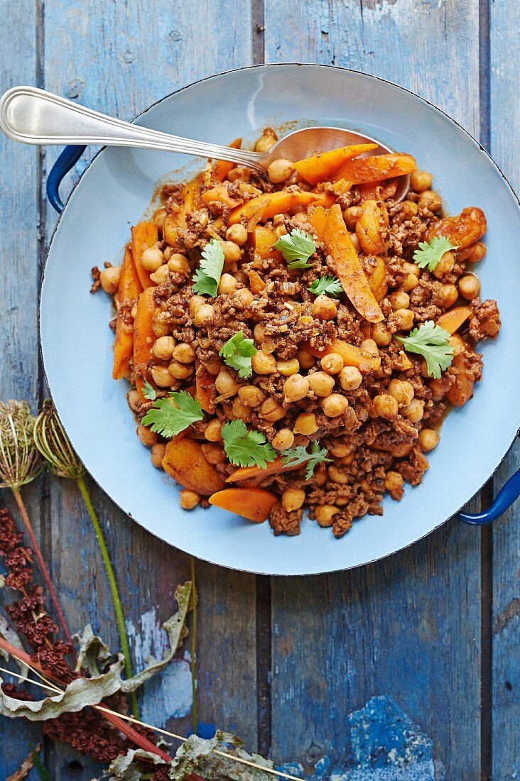 Moroccan minced lamb with chickpeas, peaches and carrots
