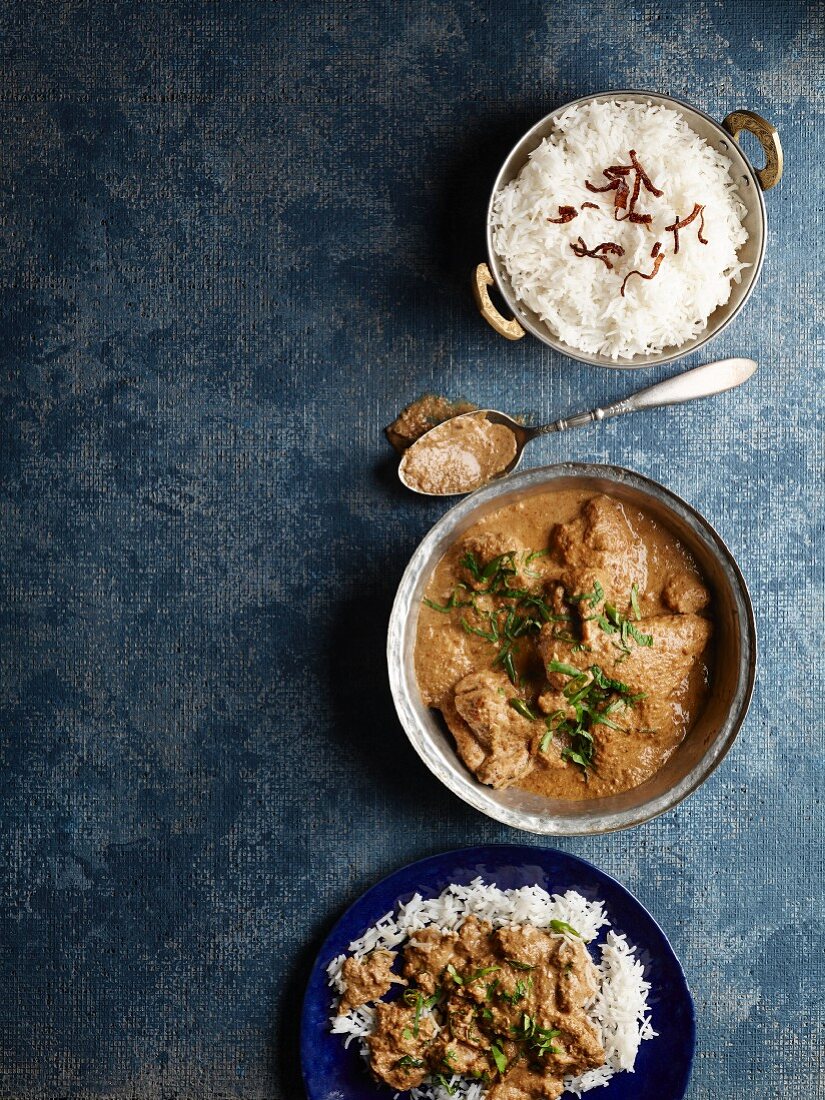 Dum ka Murgh (Hähnchencurry, Indien) mit Reis
