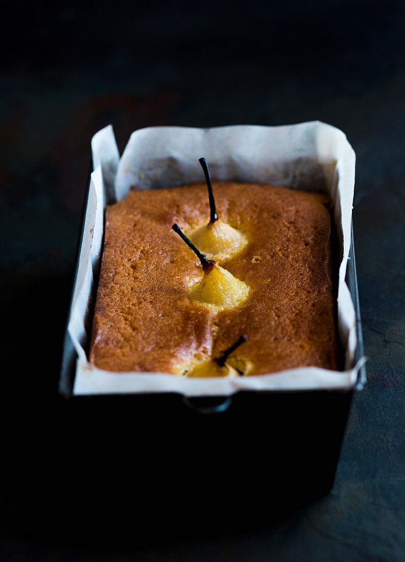 Spiced cake with pears in a loaf tin