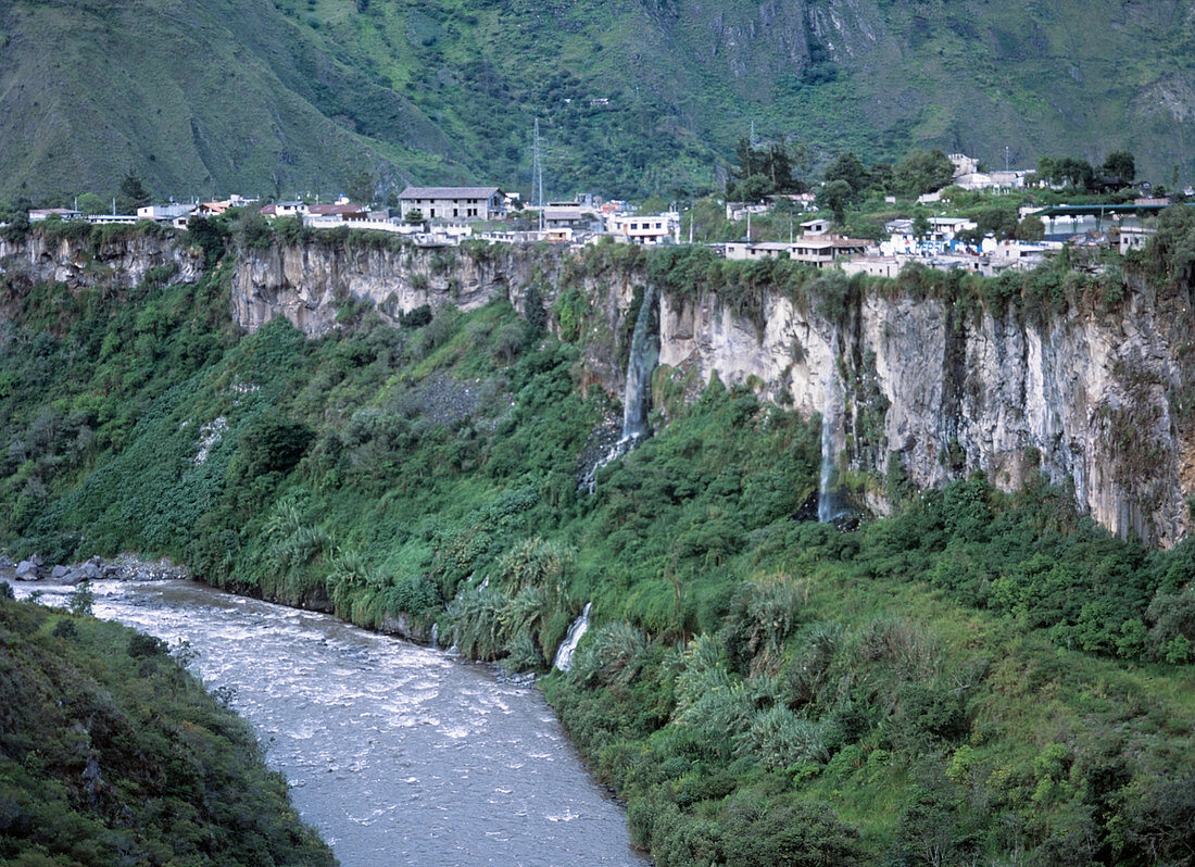 Rio Pastaza gorge
