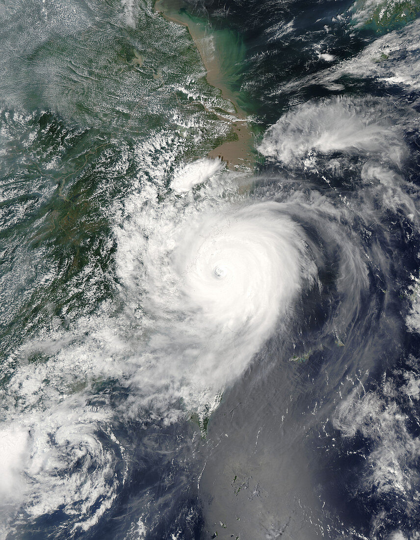 Typhoon Saomai,satellite image