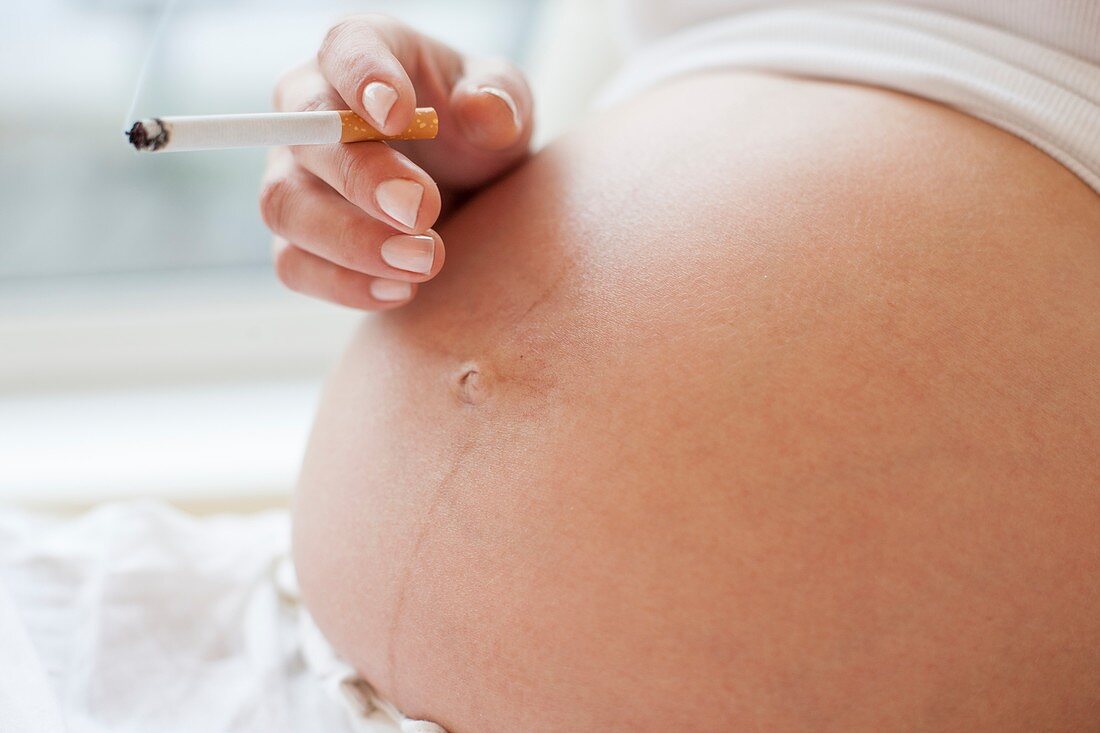Pregnant woman smoking