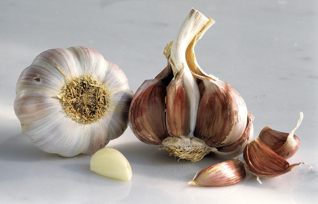 Garlic Bulb Whole and Half; Garlic Cloves