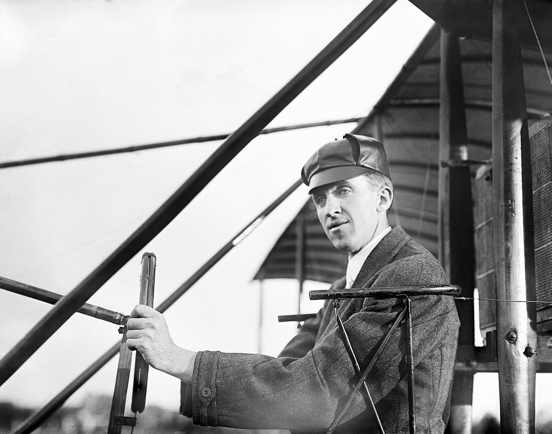 Eugene Ely,US aviator