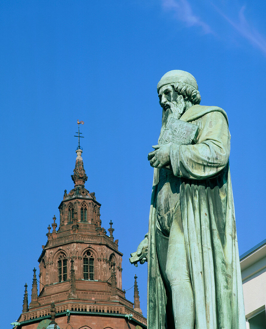 Statue of Johannes Gutenberg